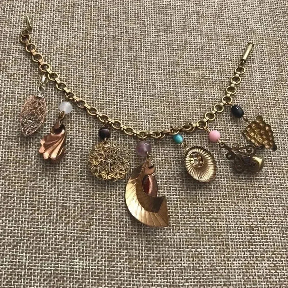 Solid Gold Charm Bracelet, Vintage Charm Bracelet, 20 Unique  Vintage charm bracelet 